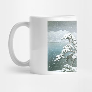 Snow at Kiyosumi Garden by Kawase Hasui Mug